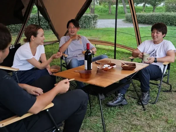 Kyanary Table (8) Kyanary Table